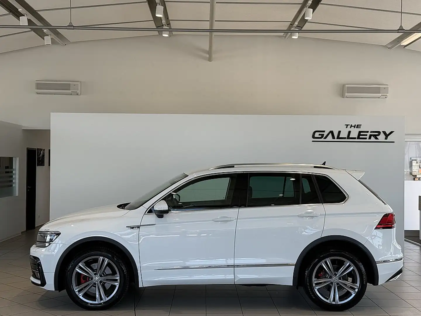 Volkswagen Tiguan 2,0 TDI SCR 4Motion Highline DSG*R-Line*AHK*Dyn... Blanco - 1