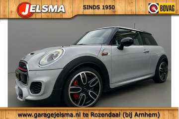 Mini 2.0 JCW 230pk Aut. Pano | Wired pack,