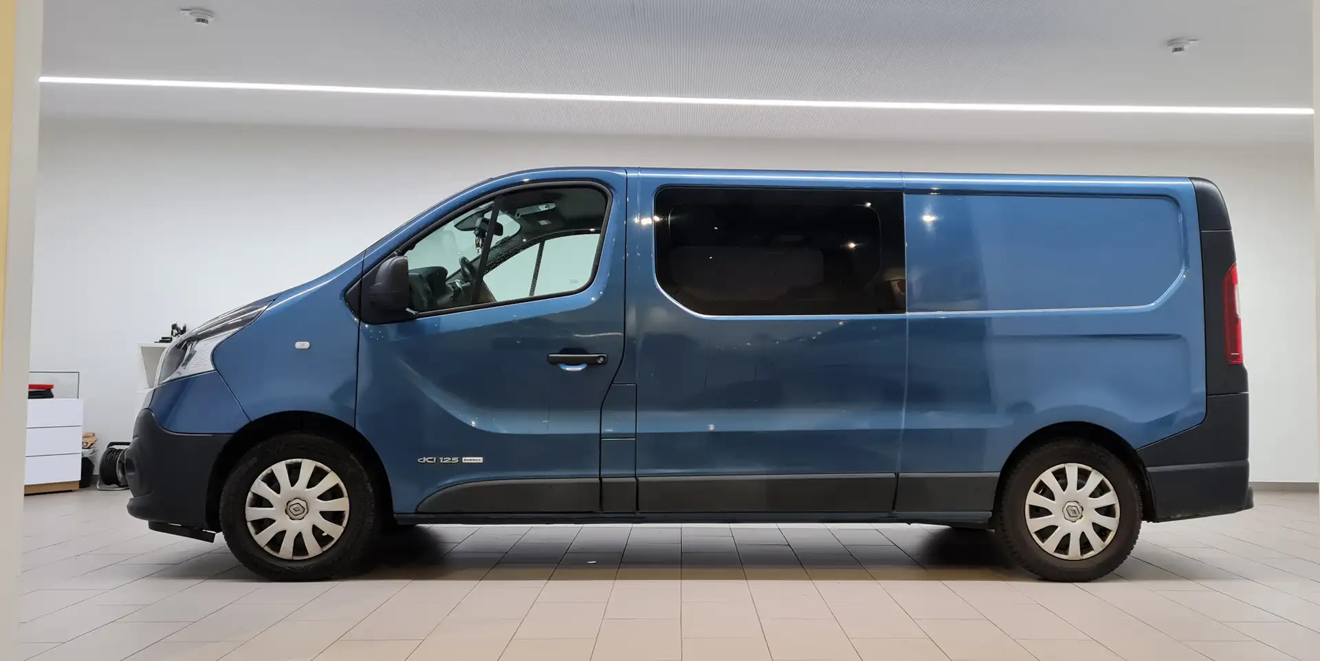 Renault Trafic - 1