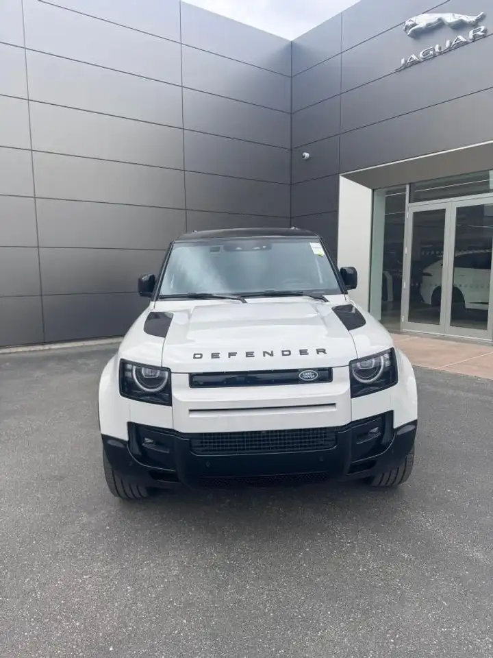 2026 Land Rover Defender