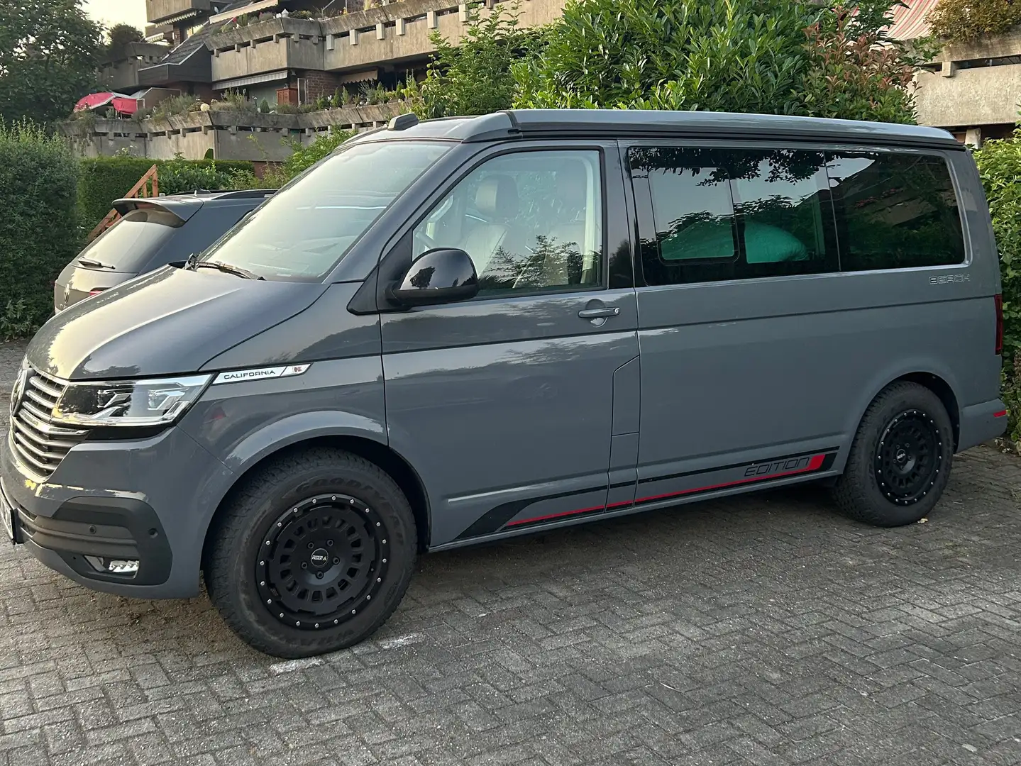 Volkswagen T6.1 California DSG 4MOTION Beach Tour Edition - 2