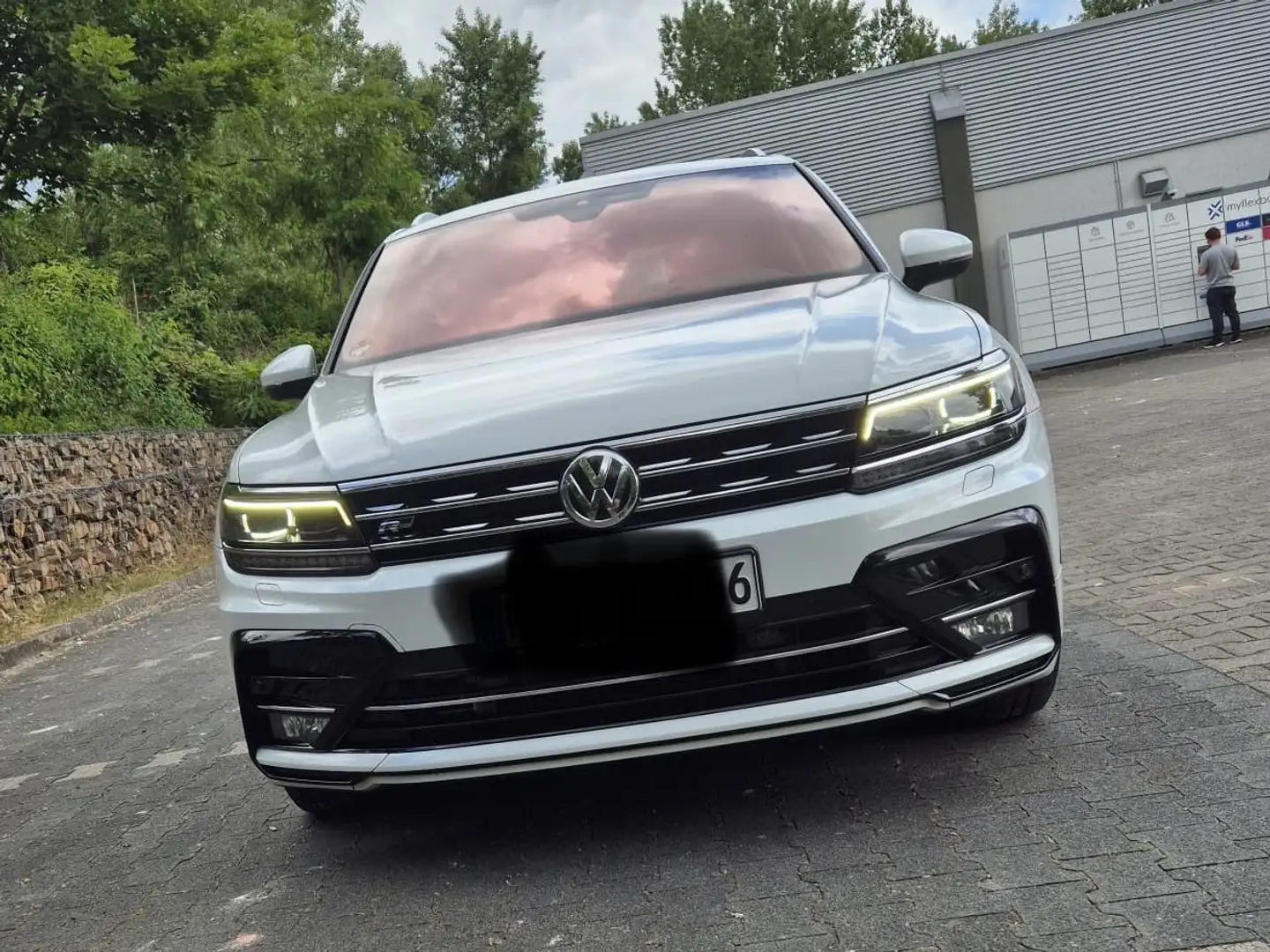 Volkswagen Tiguan Tiguan 2.0 TDI SCR 4Motion DSG Highline Weiß - 1