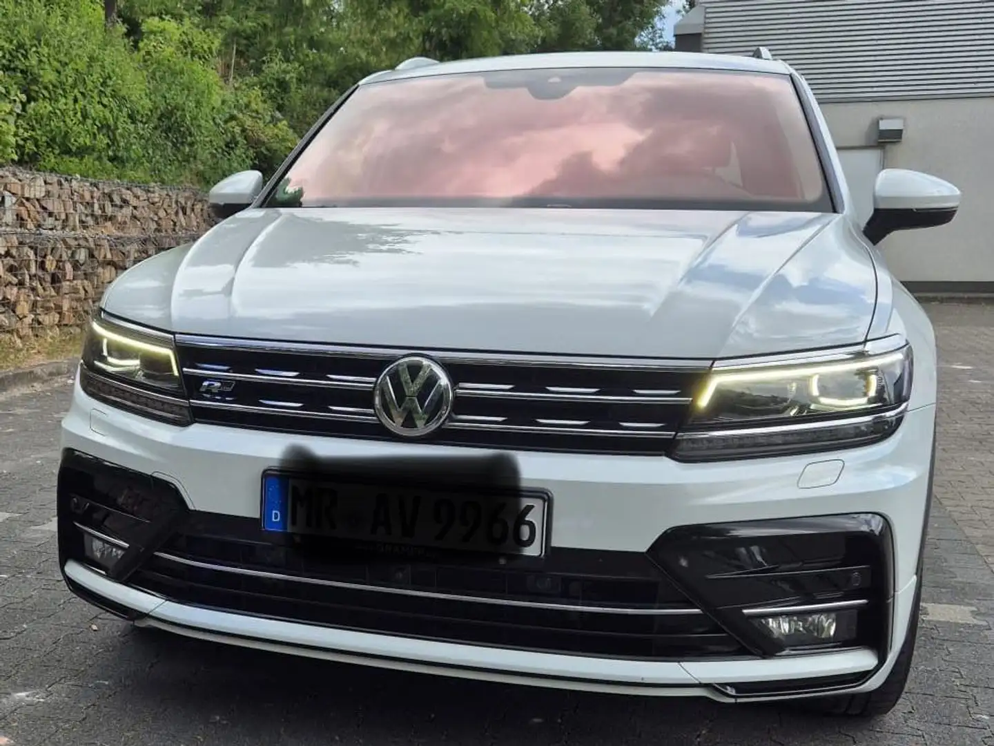 Volkswagen Tiguan Tiguan 2.0 TDI SCR 4Motion DSG Highline Weiß - 2