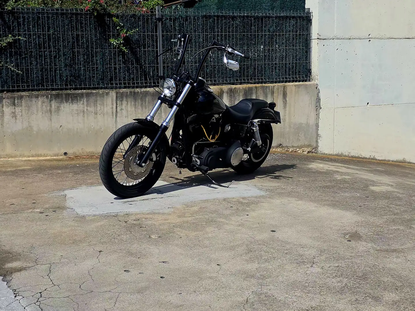 Harley-Davidson Dyna Street Bob - 2