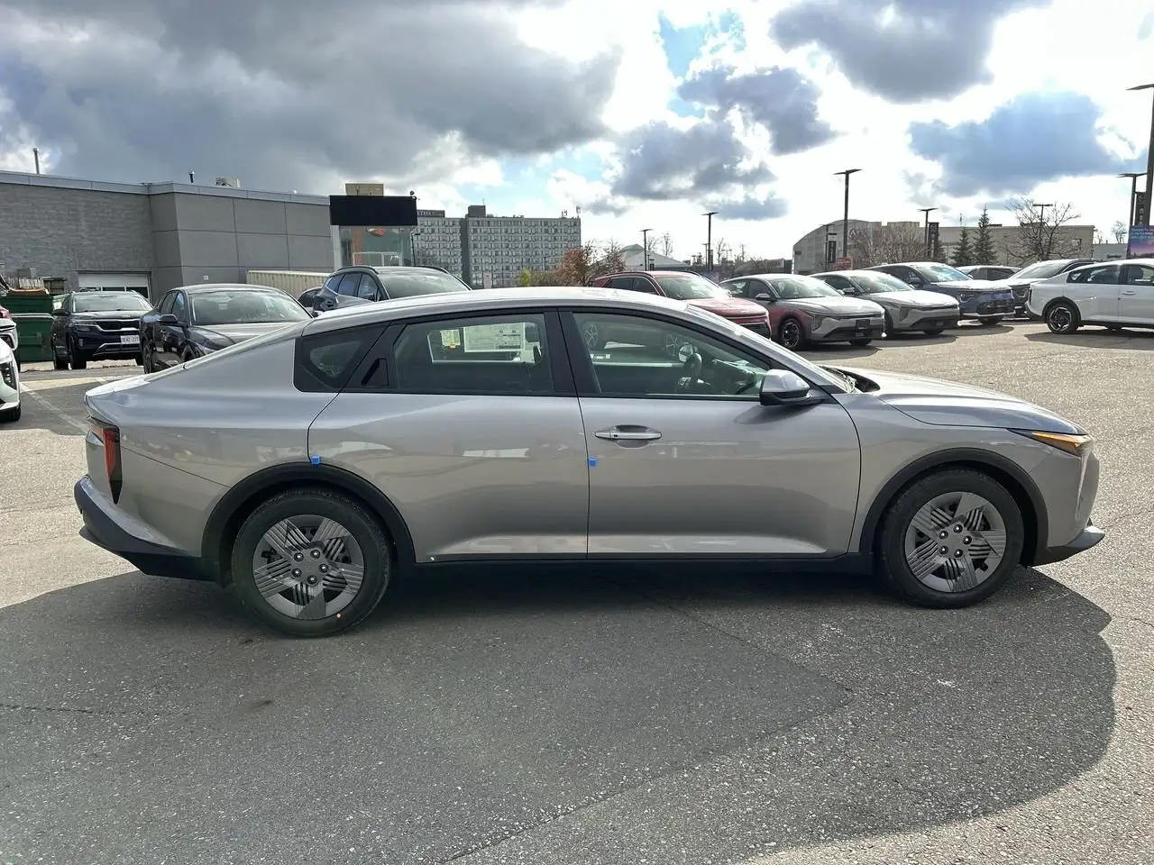 Kia K4 снимка Kia K4