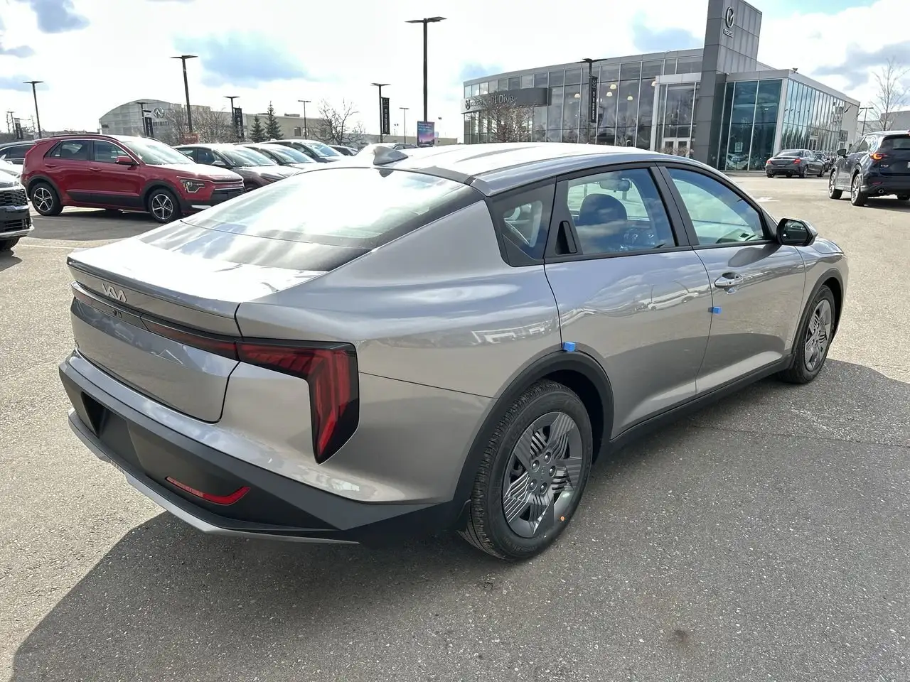 Kia K4 снимка Kia K4