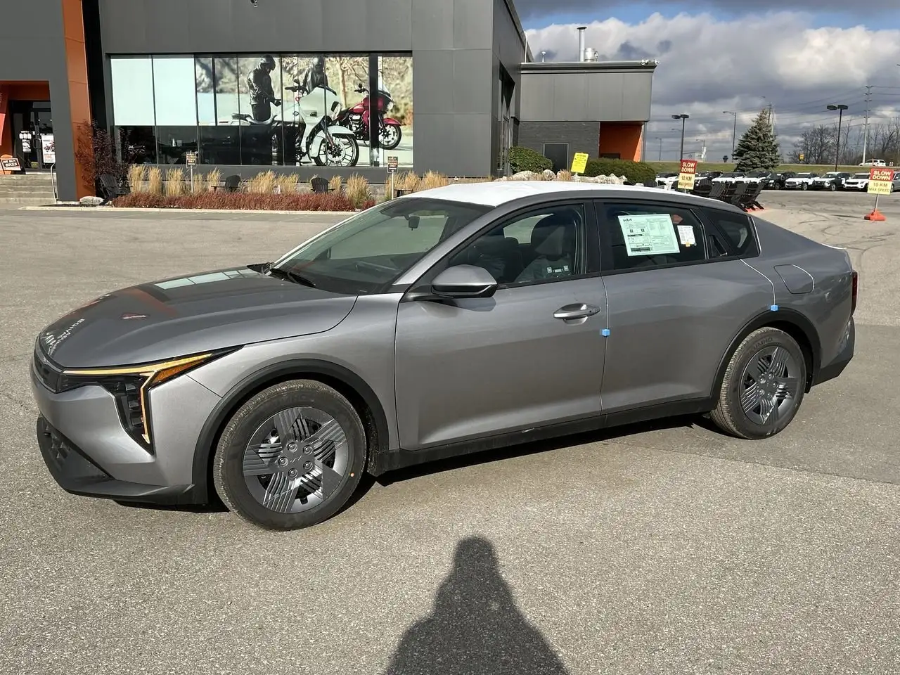 Kia K4 снимка Kia K4