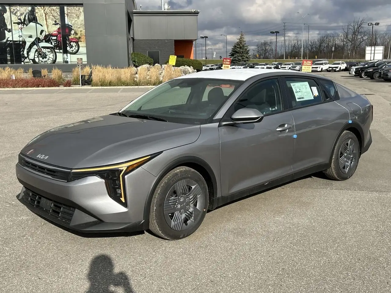 Kia K4 снимка Kia K4
