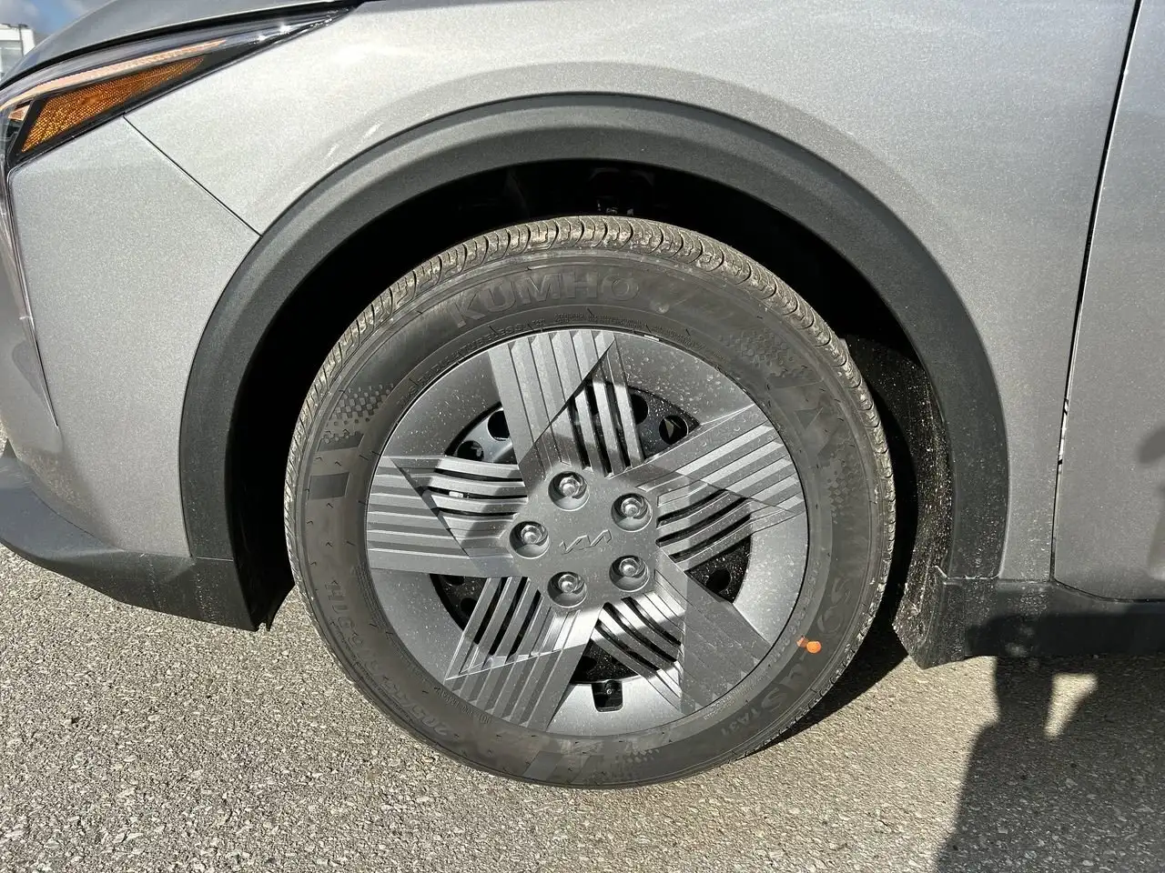 Kia K4 снимка Kia K4
