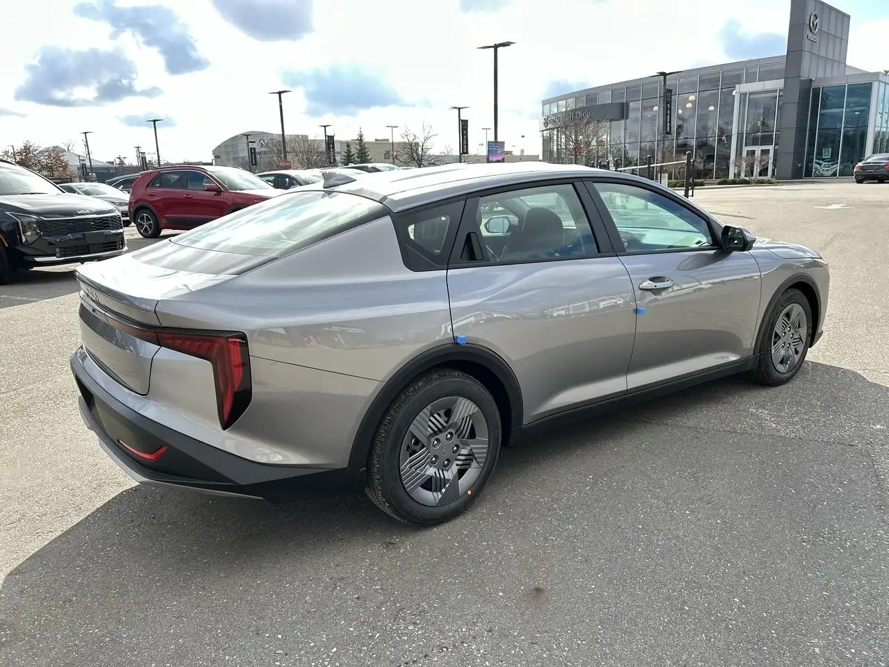 Kia K4 снимка Kia K4