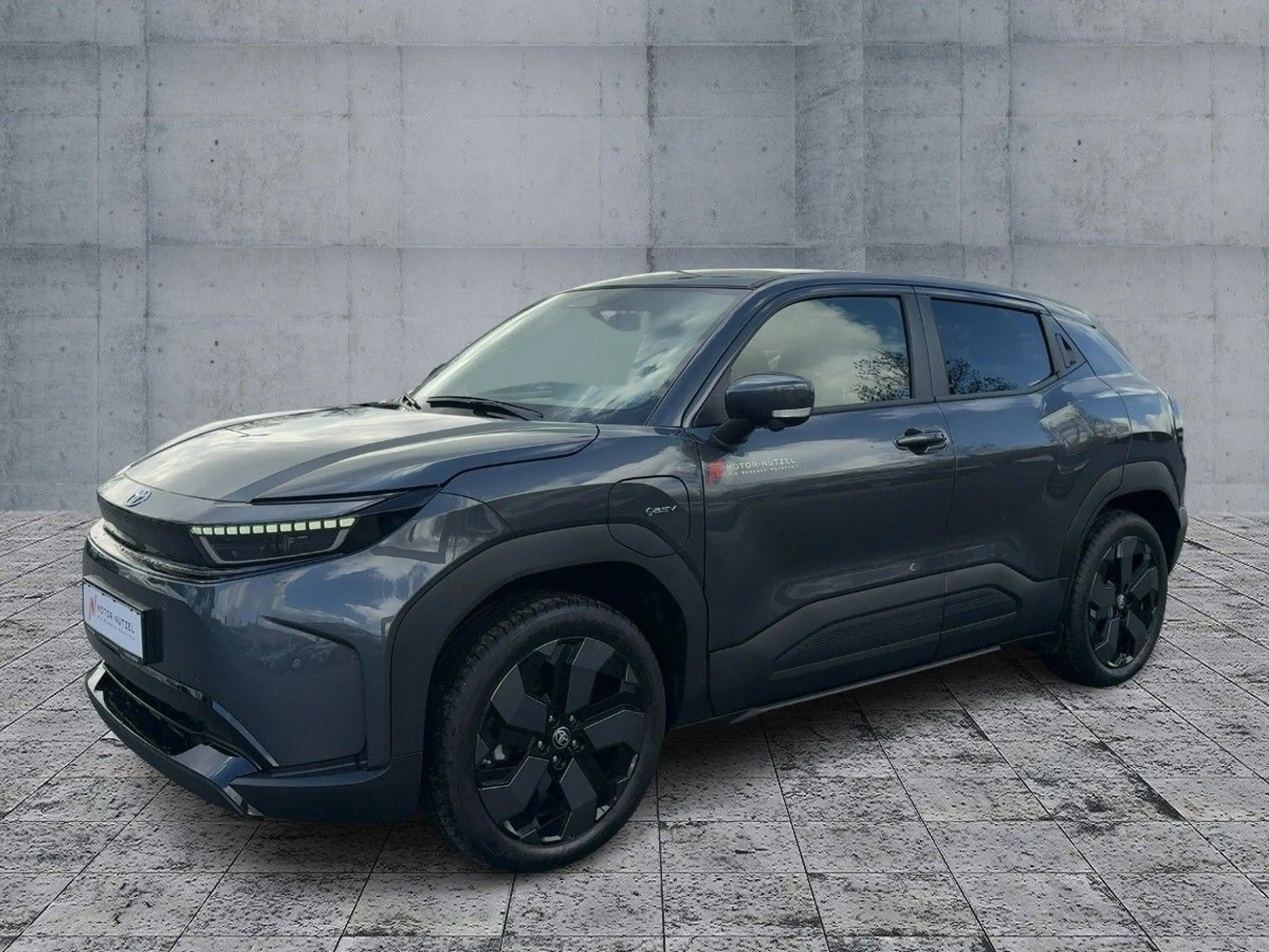 Toyota Urban Cruiser 128 kWh Lounge — photo 2
