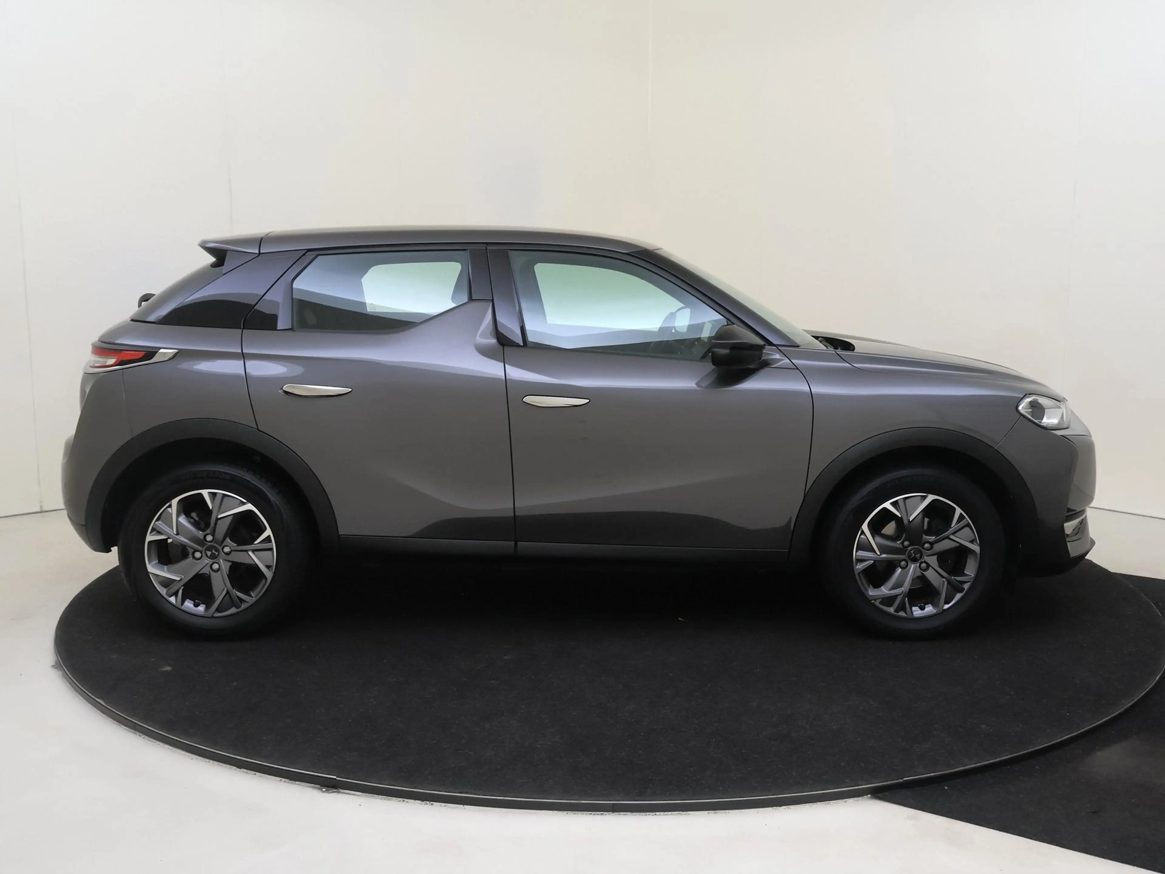DS Automobiles DS 3 Crossback 1.2 PureTech Business | Apple Carplay/Android Auto — photo 9