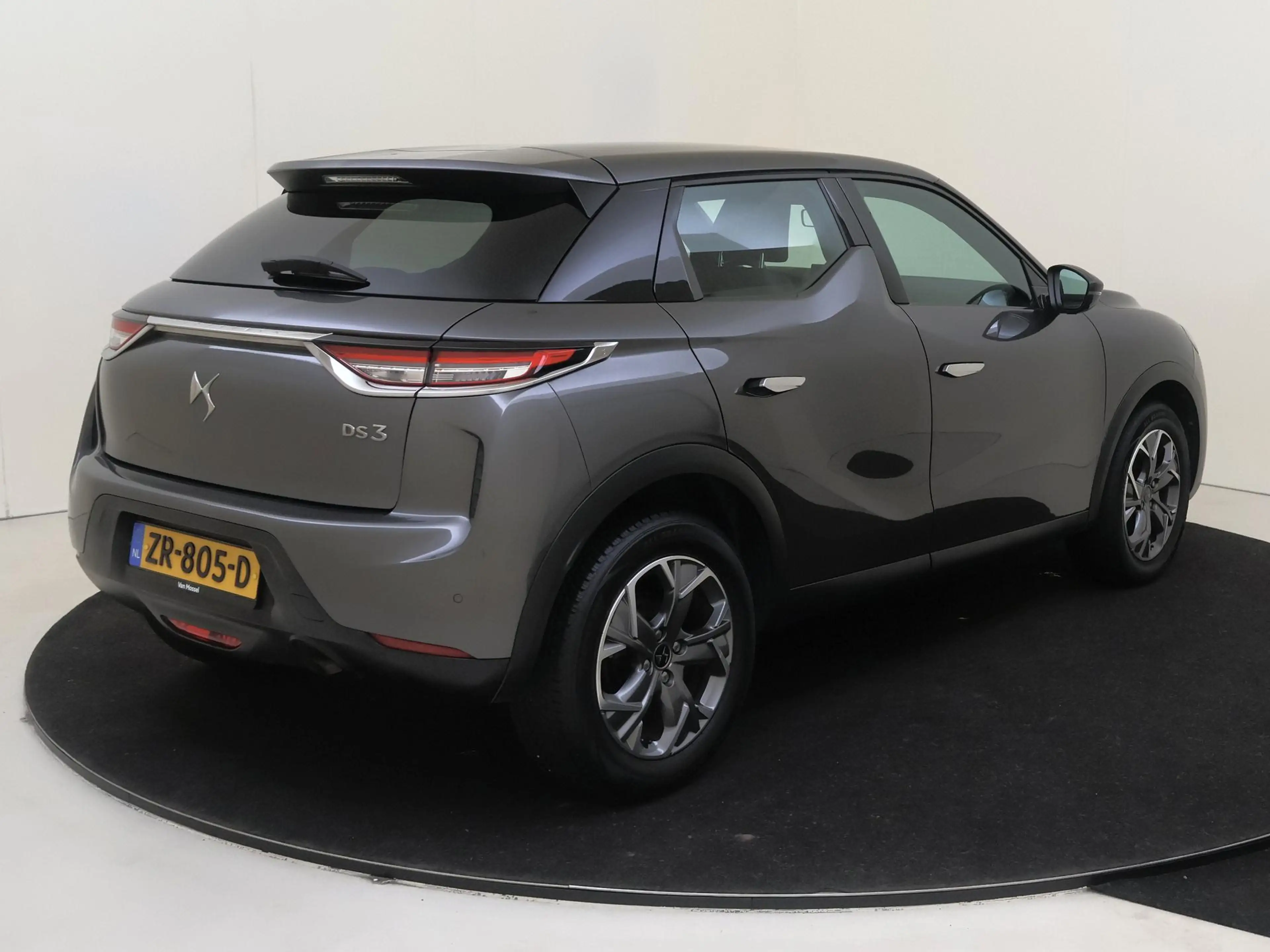 DS Automobiles DS 3 Crossback 1.2 PureTech Business | Apple Carplay/Android Auto — photo 4