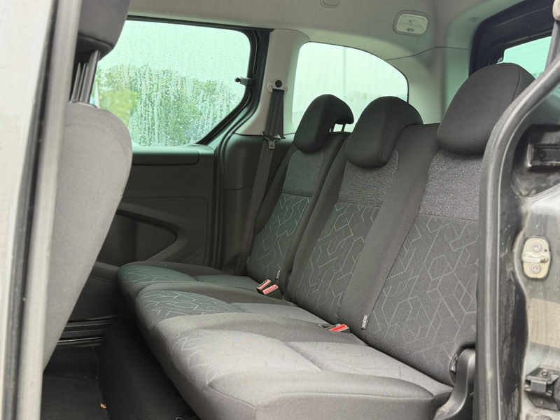 Peugeot Partner Tepee 1.2 PureTech Active - Airco - Cruise Control — photo 11