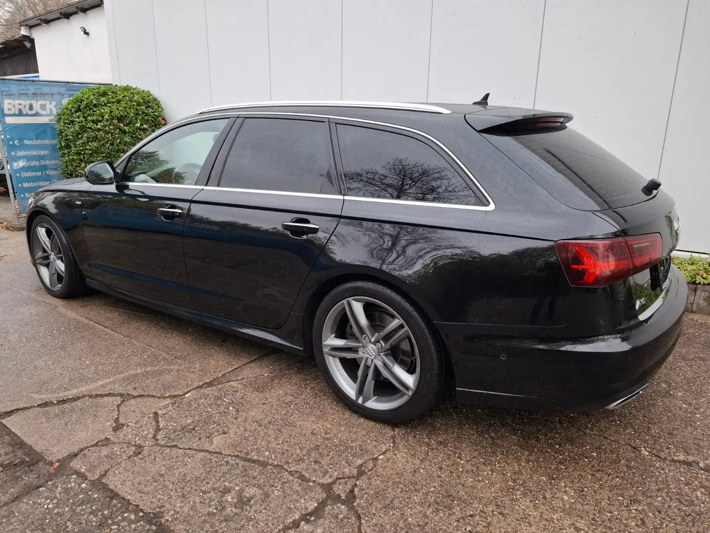 Audi A6 Avant 3.0 TDI clean diesel quattro S Line Schwarz - 2