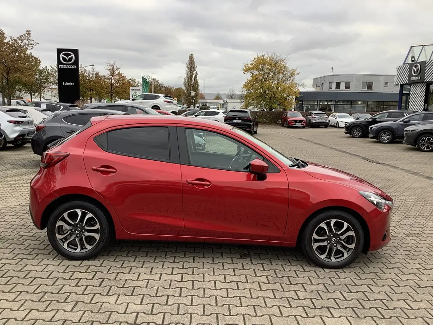 Mazda 2 SKYACTIV-G 90 Nakama Navi AHK abnehmbar Rot - 2