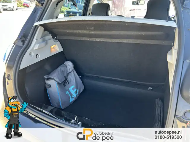 Renault Zoe view 12