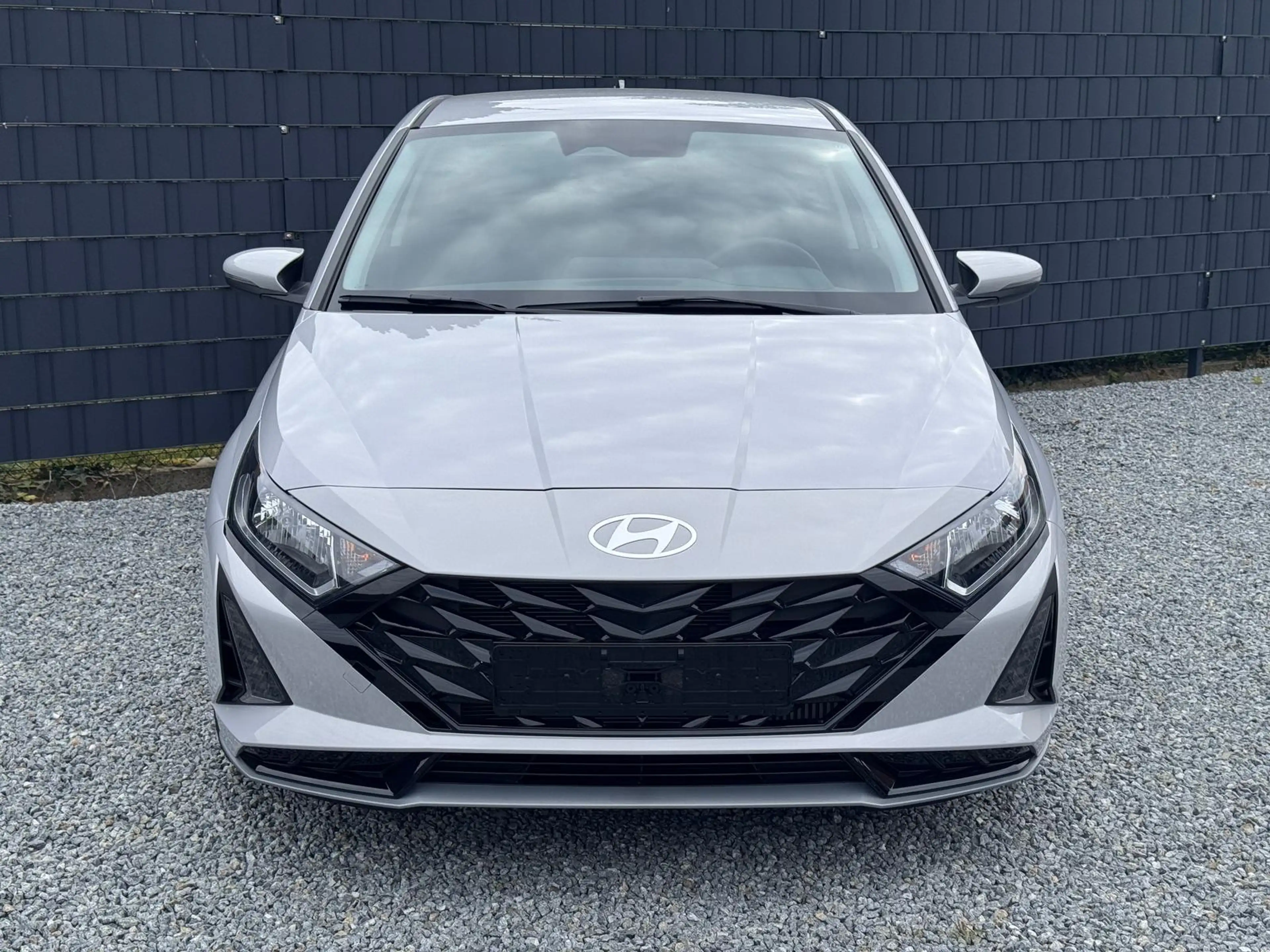 Hyundai i20 Family Automatik — photo 2
