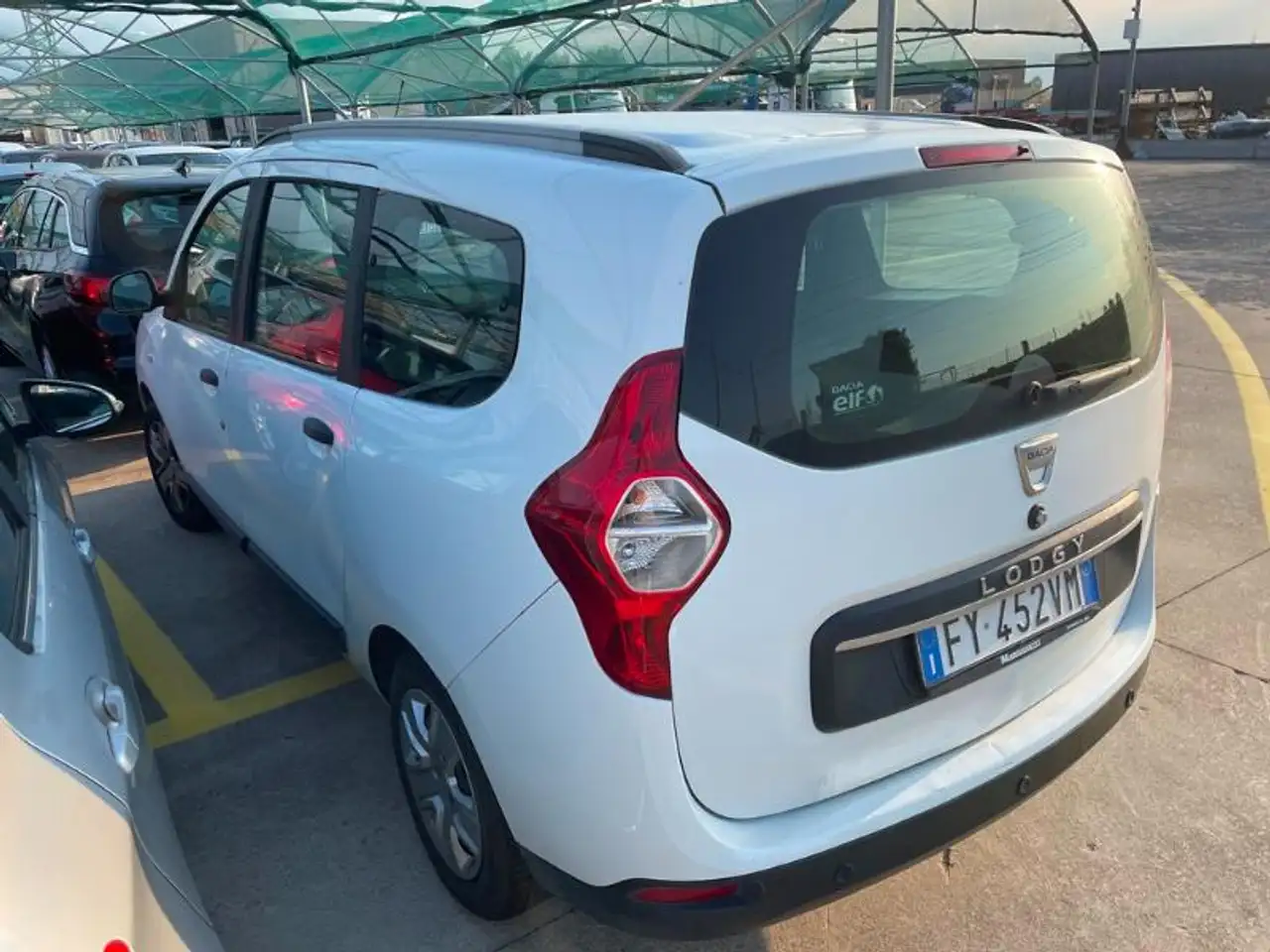 Dacia Lodgy