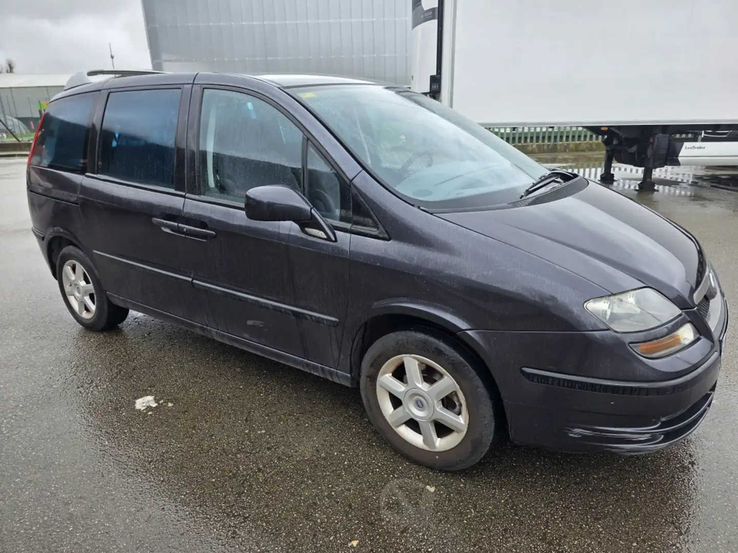 Fiat Ulysse 2.2JTD 16v Emotion Plus Gris - 2