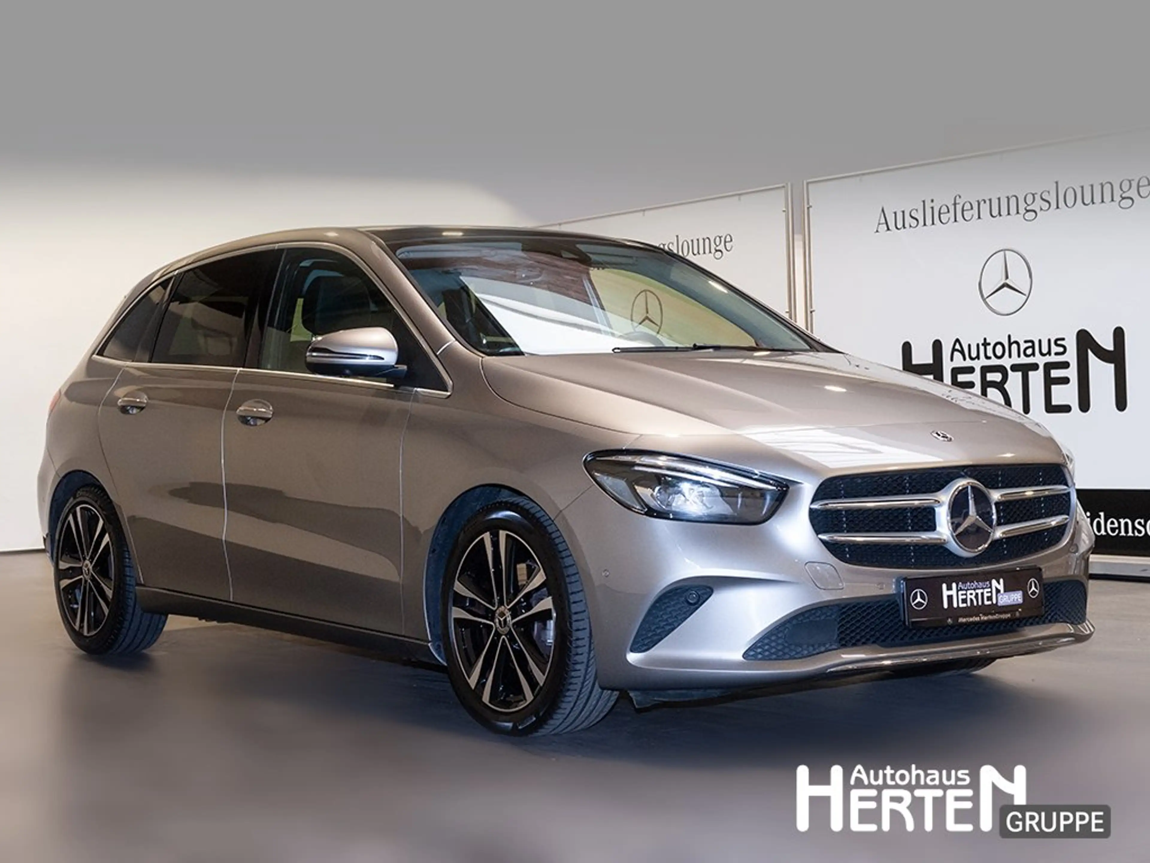 Mercedes-Benz B 200 d  PROGRESSIVE Edition+ PANO+360°+LED+SHZ — photo 3