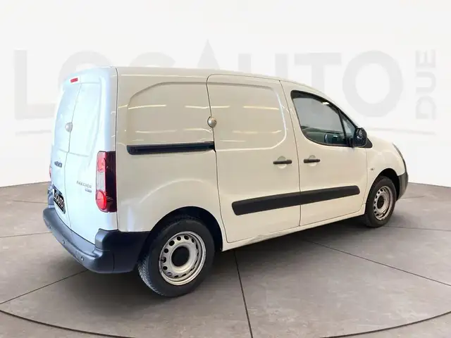 Peugeot Partner view 3