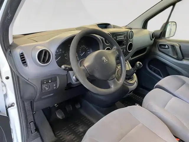 Peugeot Partner view 5