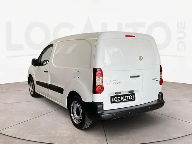 Peugeot Partner view 4