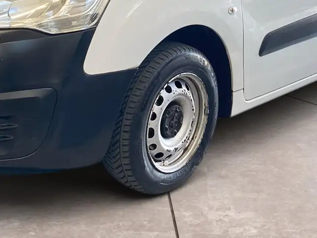 Peugeot Partner view 15