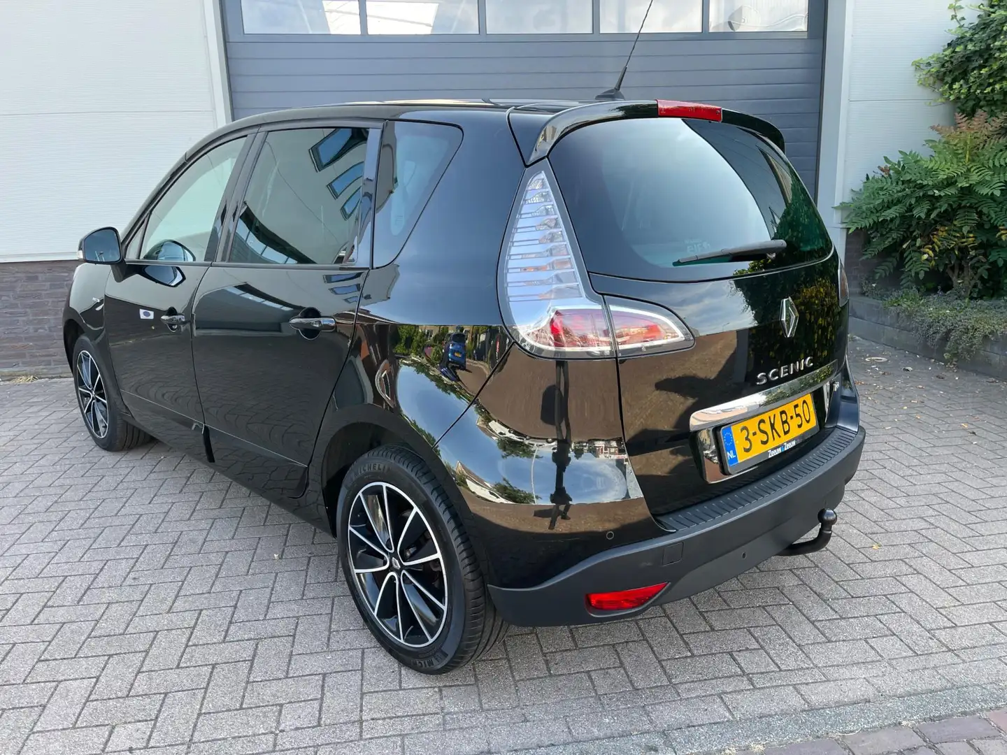 Renault Scenic 1.2 TCe Bose/Navi/Camera/Dealer-onderhouden/Blueto Noir - 2
