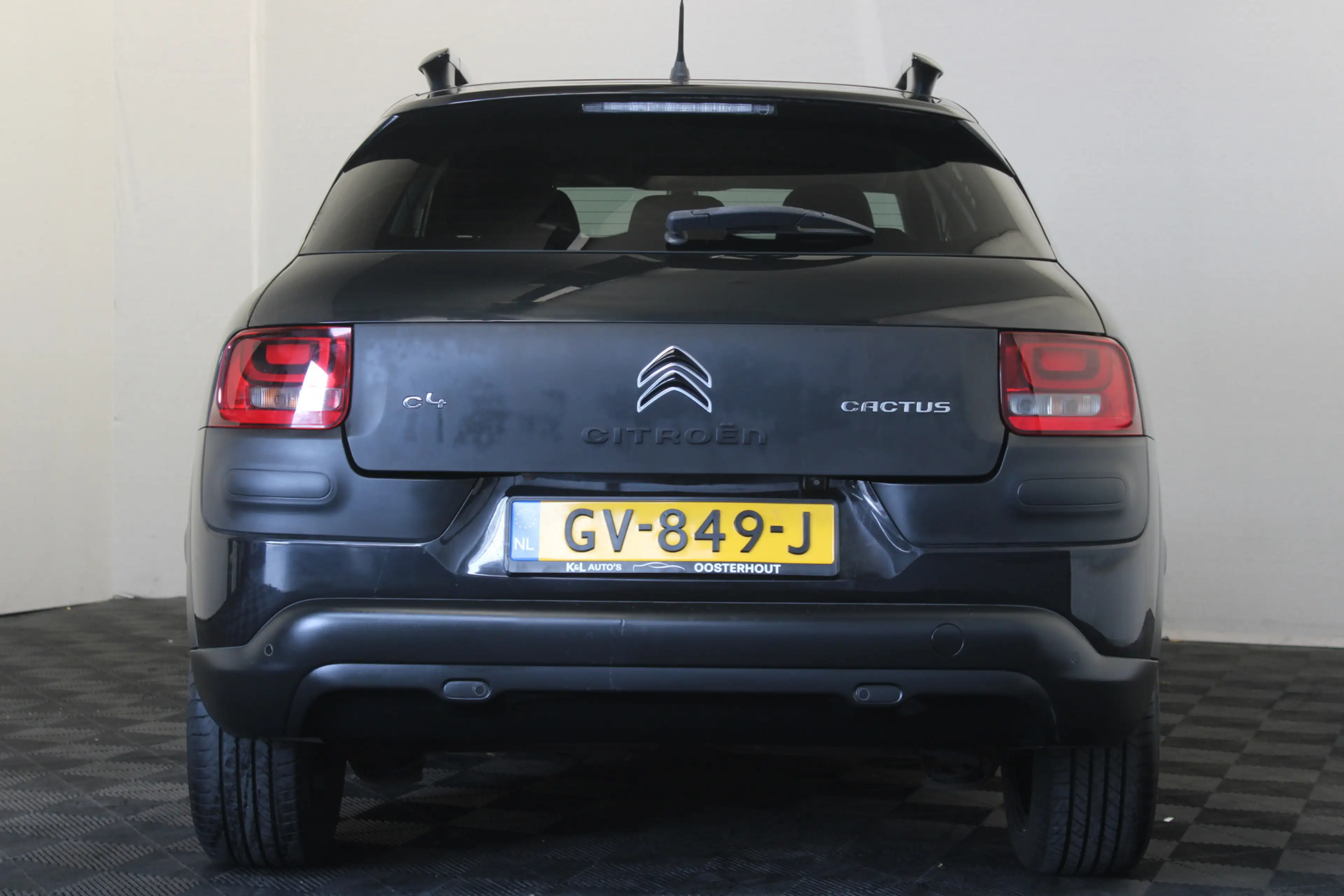 Citroen C4 Cactus 1.2 PureTech Shine — photo 8