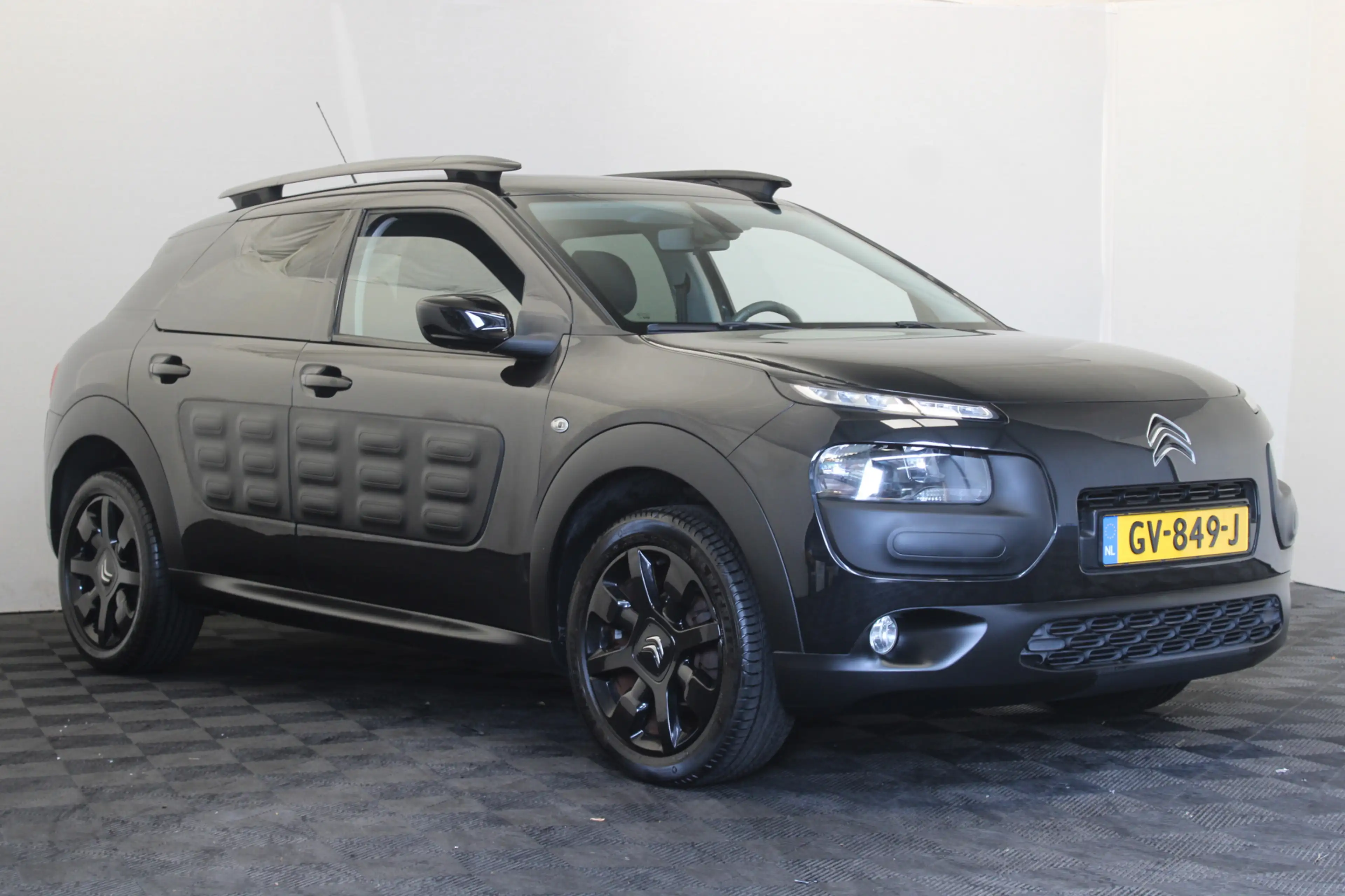 Citroen C4 Cactus 1.2 PureTech Shine — photo 5