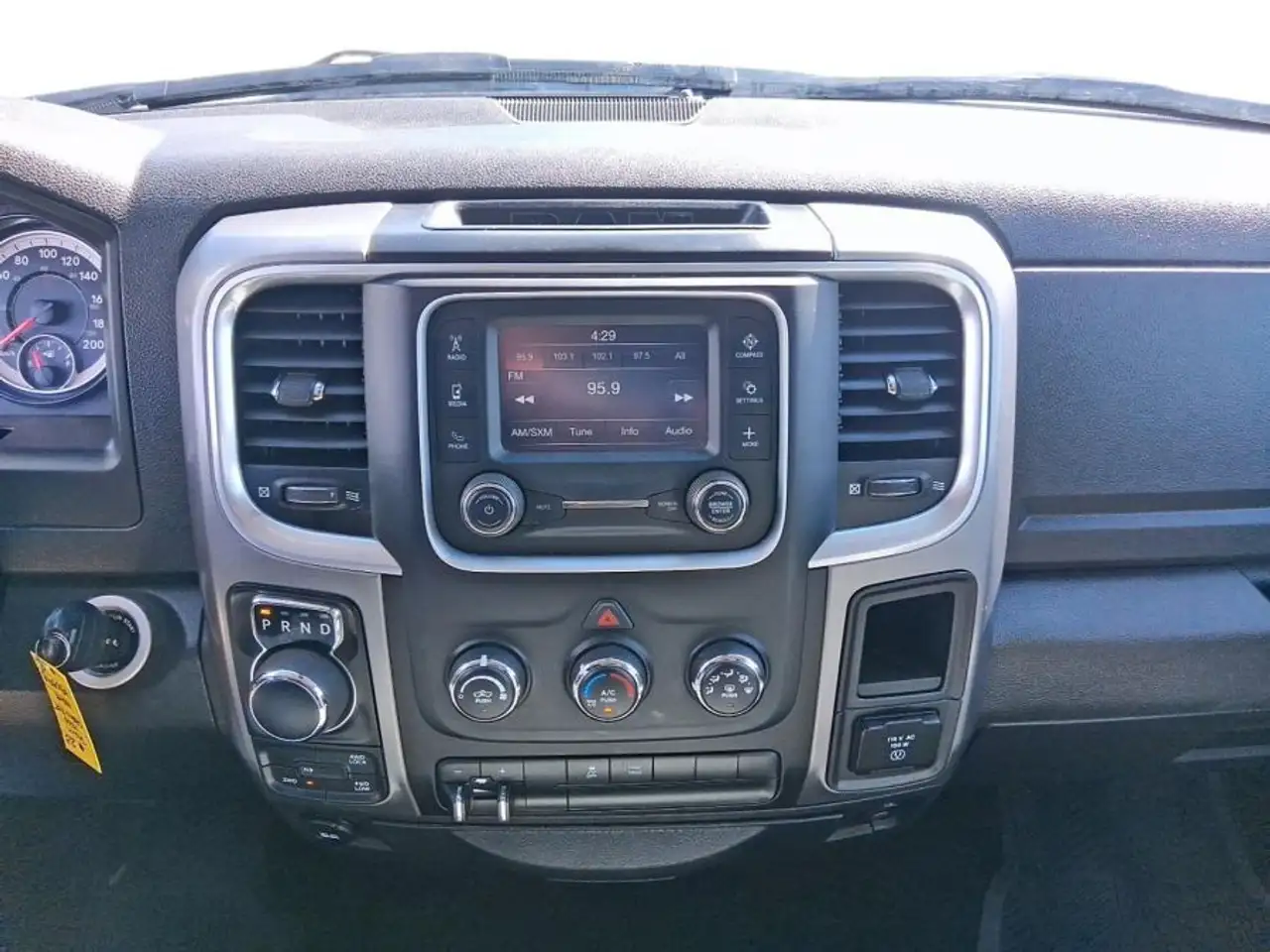 RAM 1500 photo RAM 1500