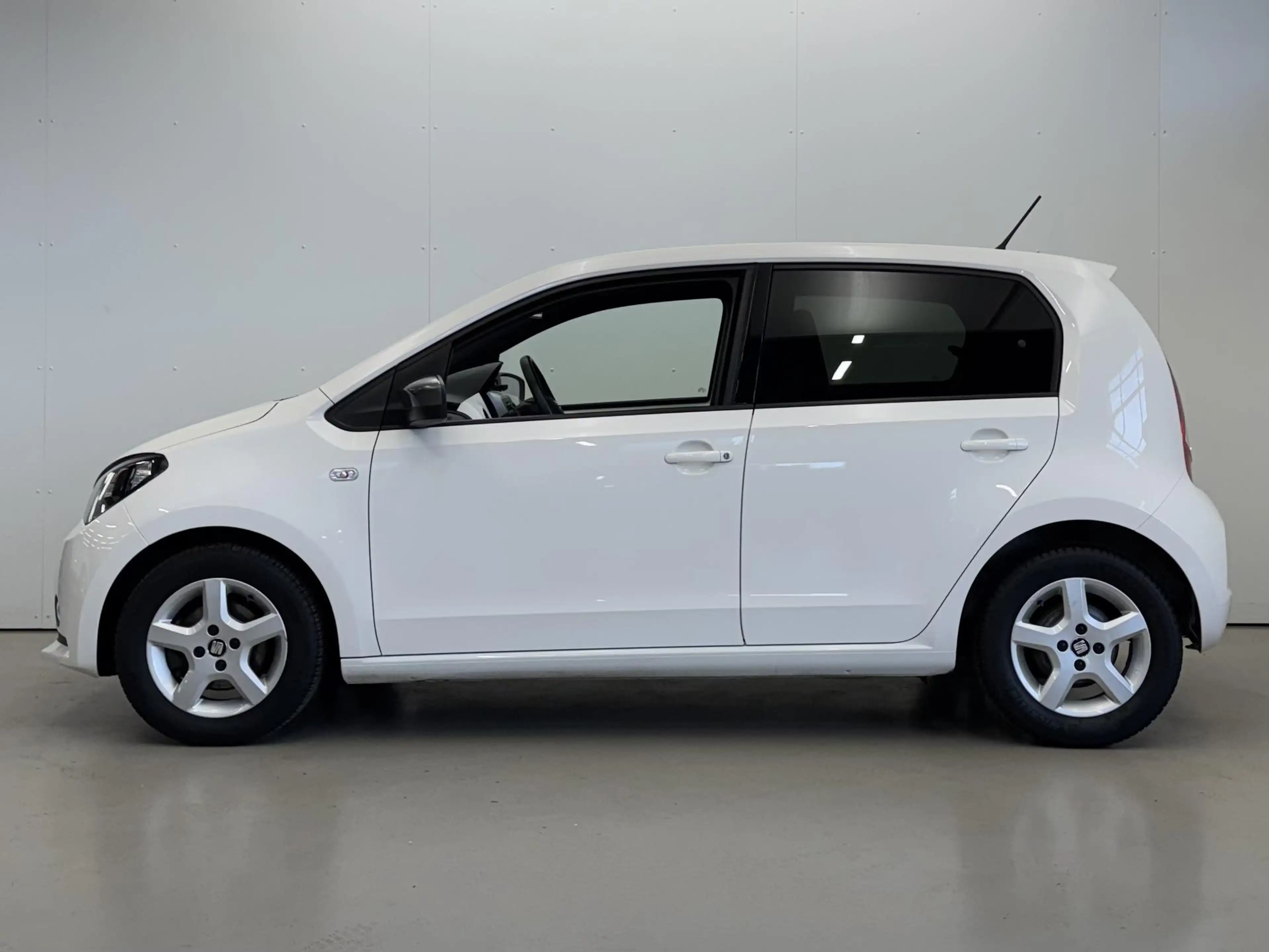 SEAT Mii 1.0 Style Intense | Smartphone integratie via app — photo 3