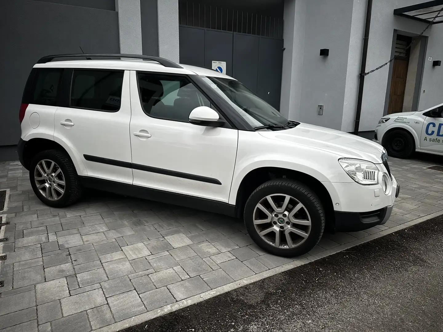 Skoda Yeti 1.2 tsi Elegance (experience) dsg - 2