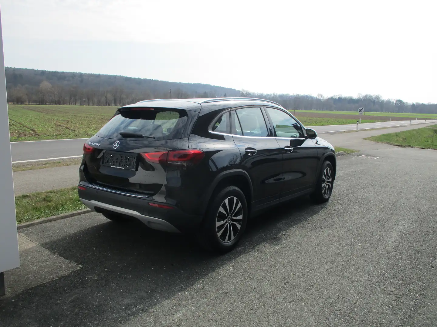 Mercedes-Benz GLA 200 GLA 200 d (247.712) Schwarz - 2