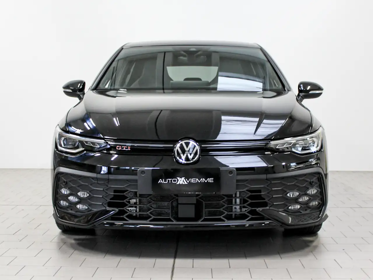 Volkswagen Golf GTI Golf 8.5 2.0 tsi GTI 265cv dsg 3