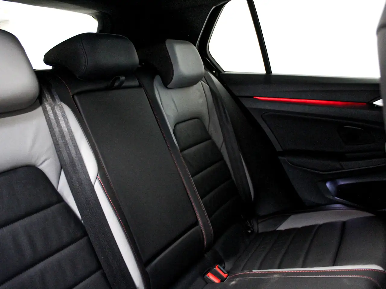 Volkswagen Golf GTI Golf 8.5 2.0 tsi GTI 265cv dsg 9