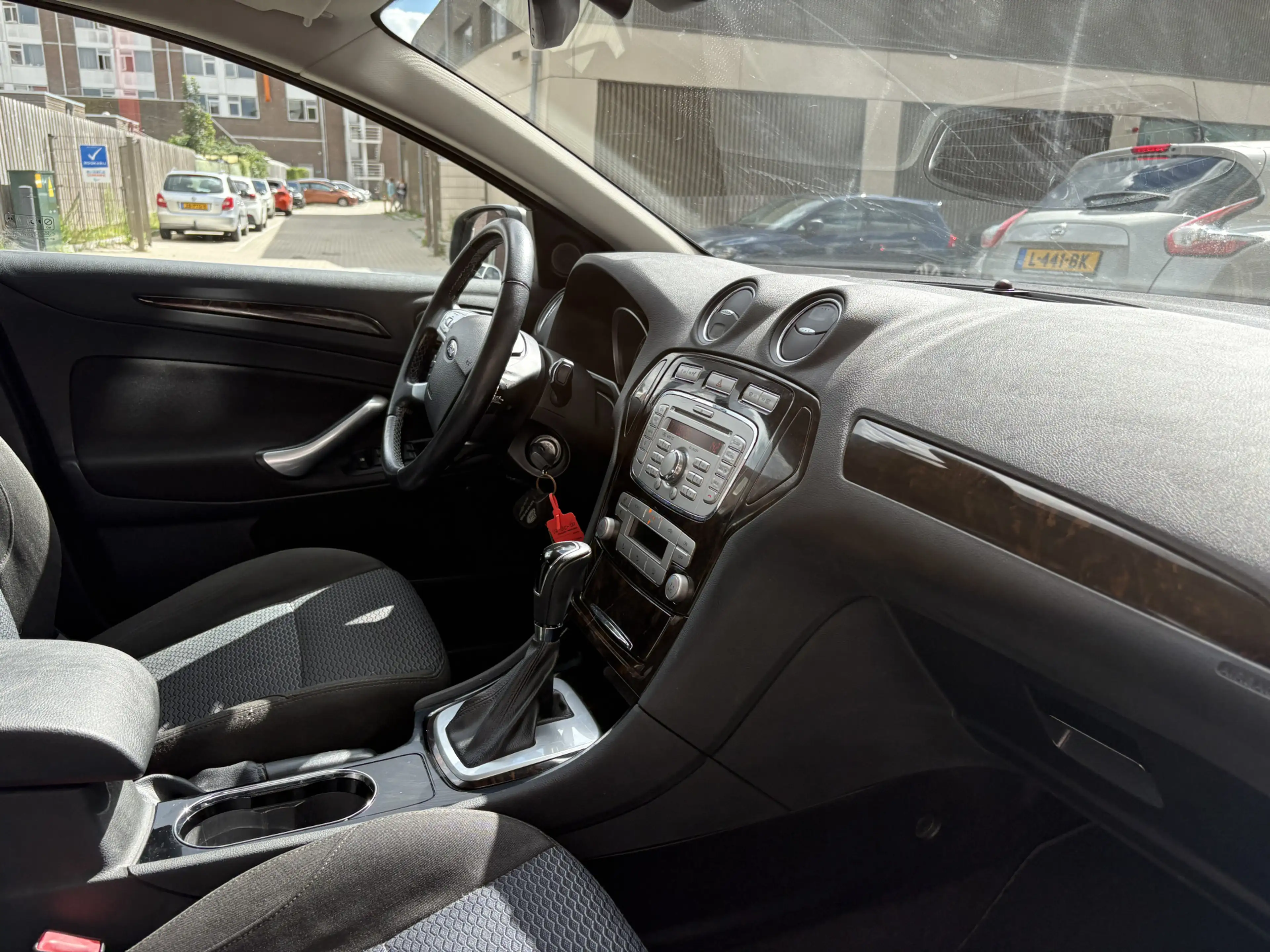 Ford Mondeo 2.3-16V Ghia 1 EIGENAAR/AUT./NIEUWSTAAT/DEALER OND — photo 9