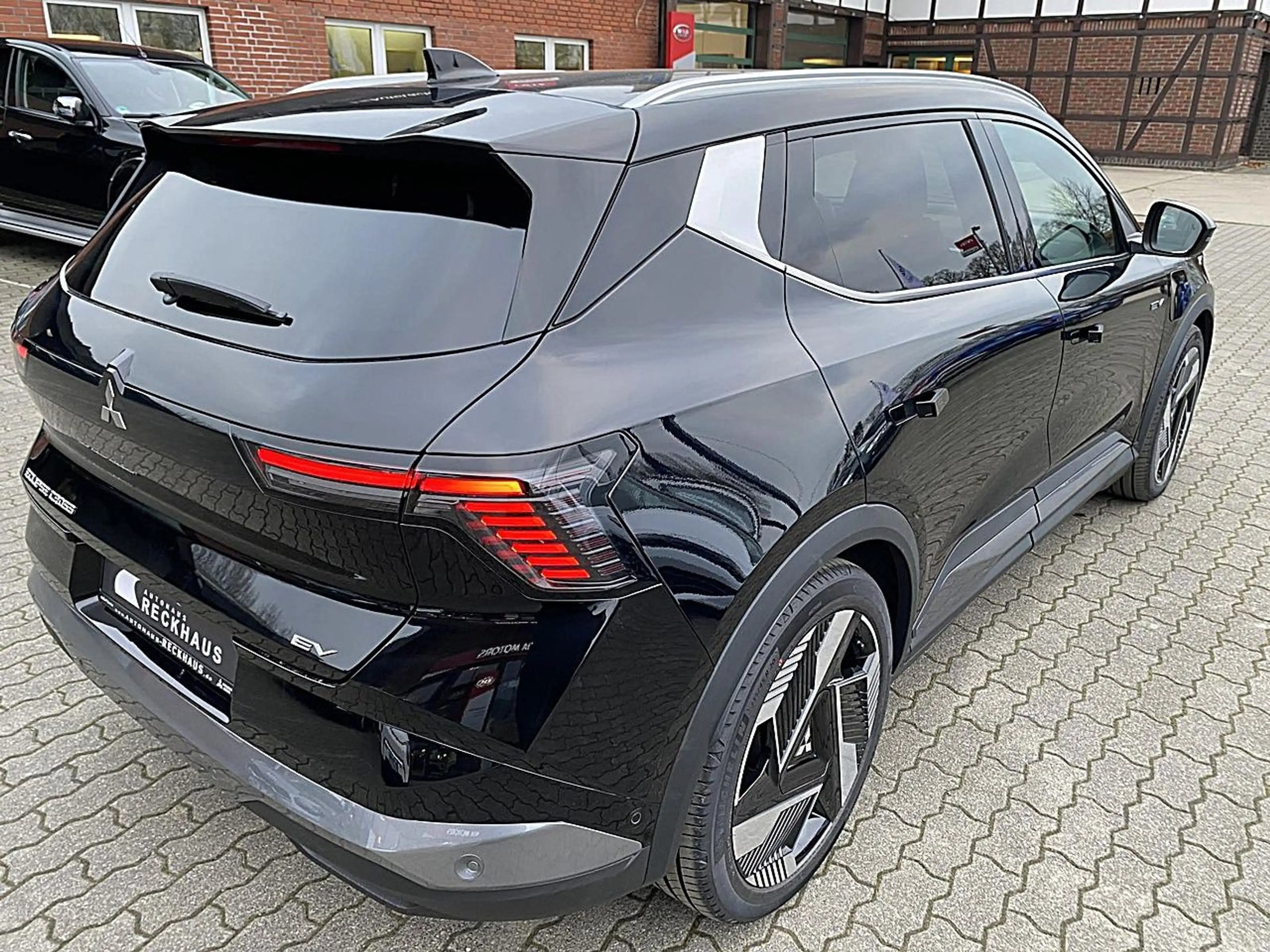 Mitsubishi Eclipse Cross Diamant TOP 87 kWh (22kW) — photo 6