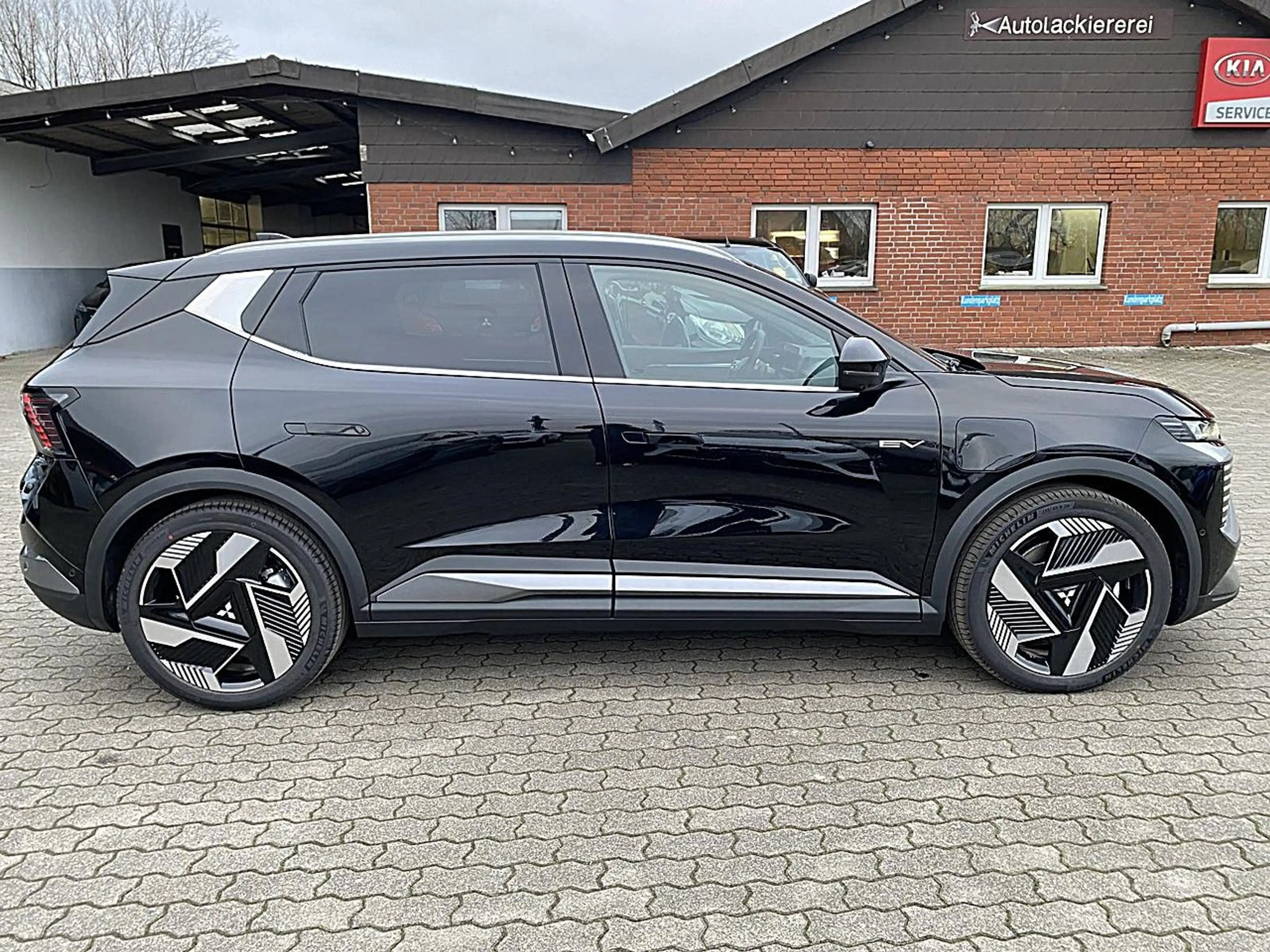 Mitsubishi Eclipse Cross Diamant TOP 87 kWh (22kW) — photo 7