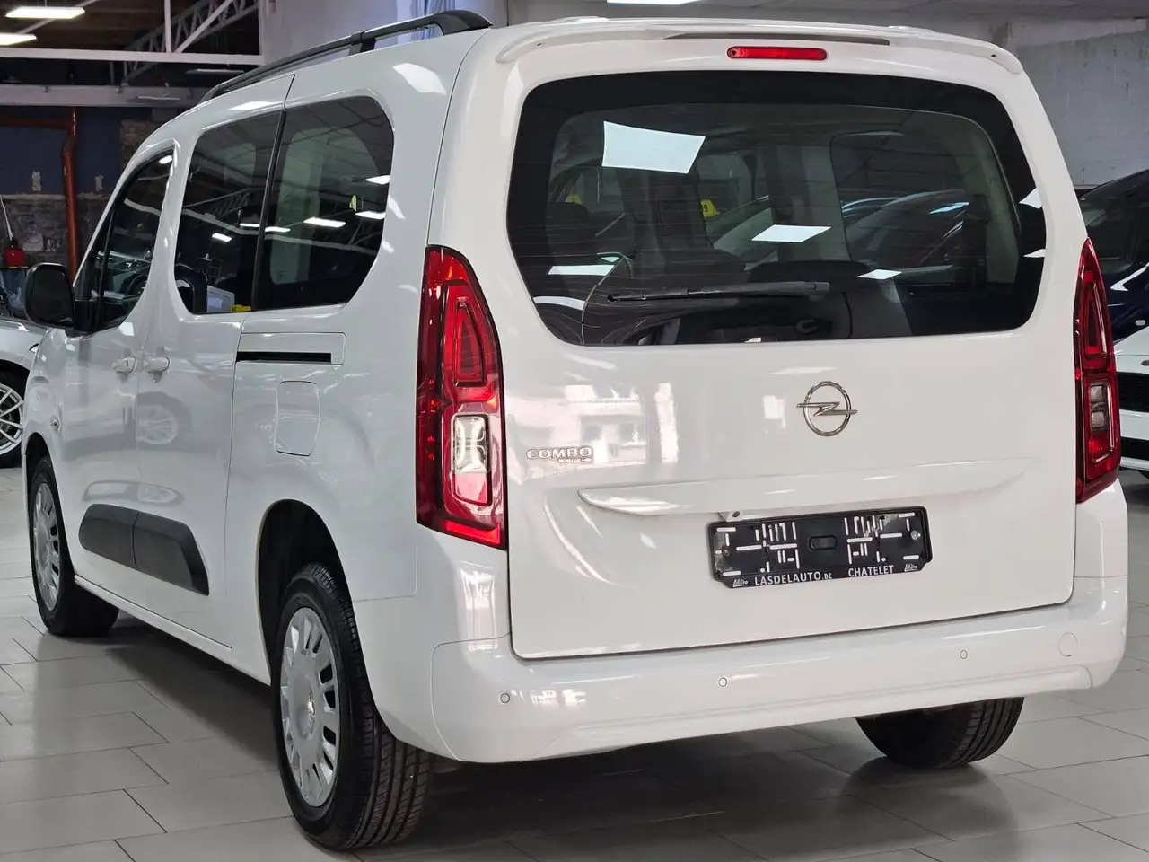 Opel Combo 1.2 T L2H1 Edition XL S/S 7Places Lane Assist Cruise Accoudoir Clim Gps Safety, миниатюра 4