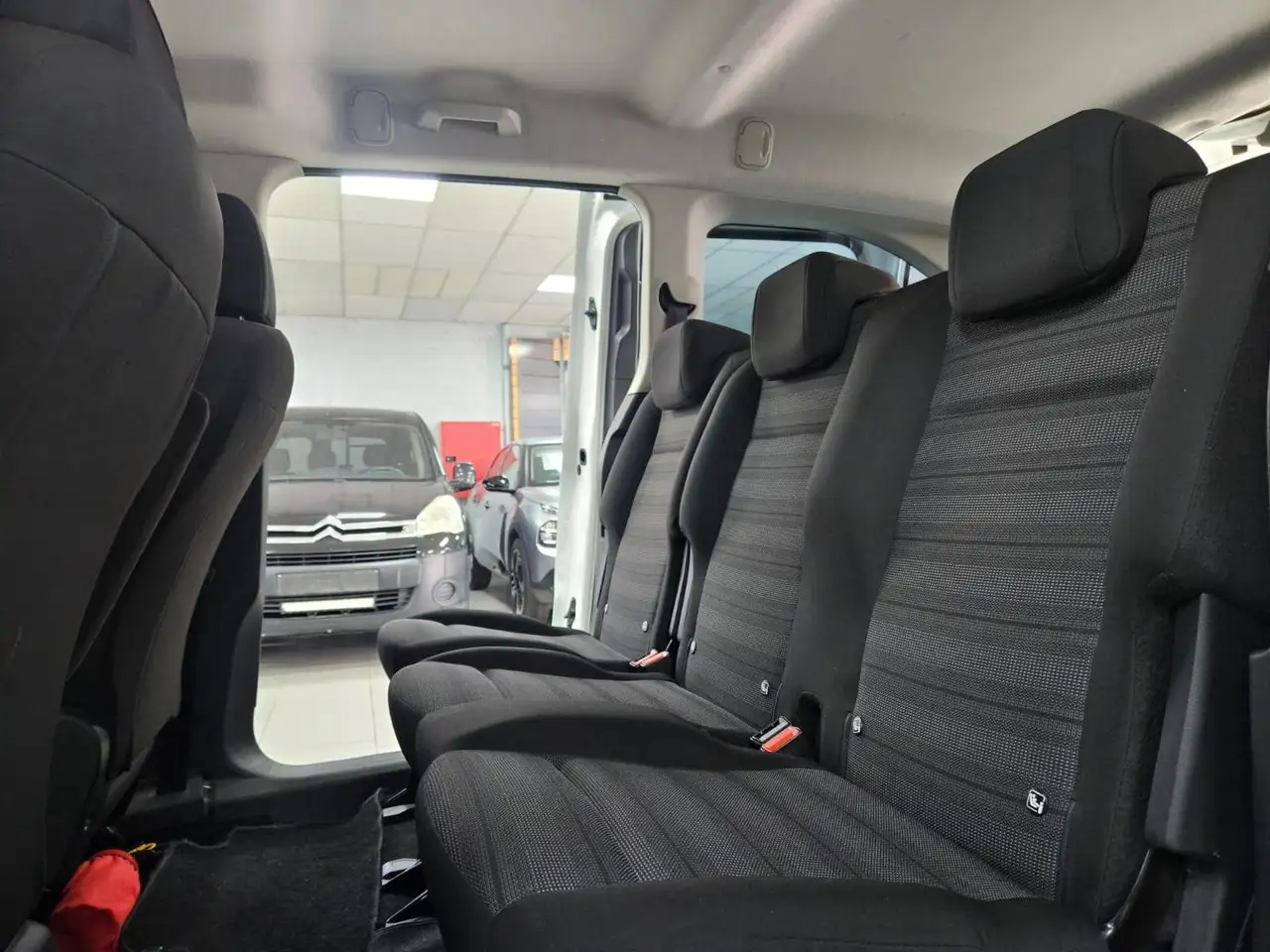 Opel Combo 1.2 T L2H1 Edition XL S/S 7Places Lane Assist Cruise Accoudoir Clim Gps Safety, миниатюра 23