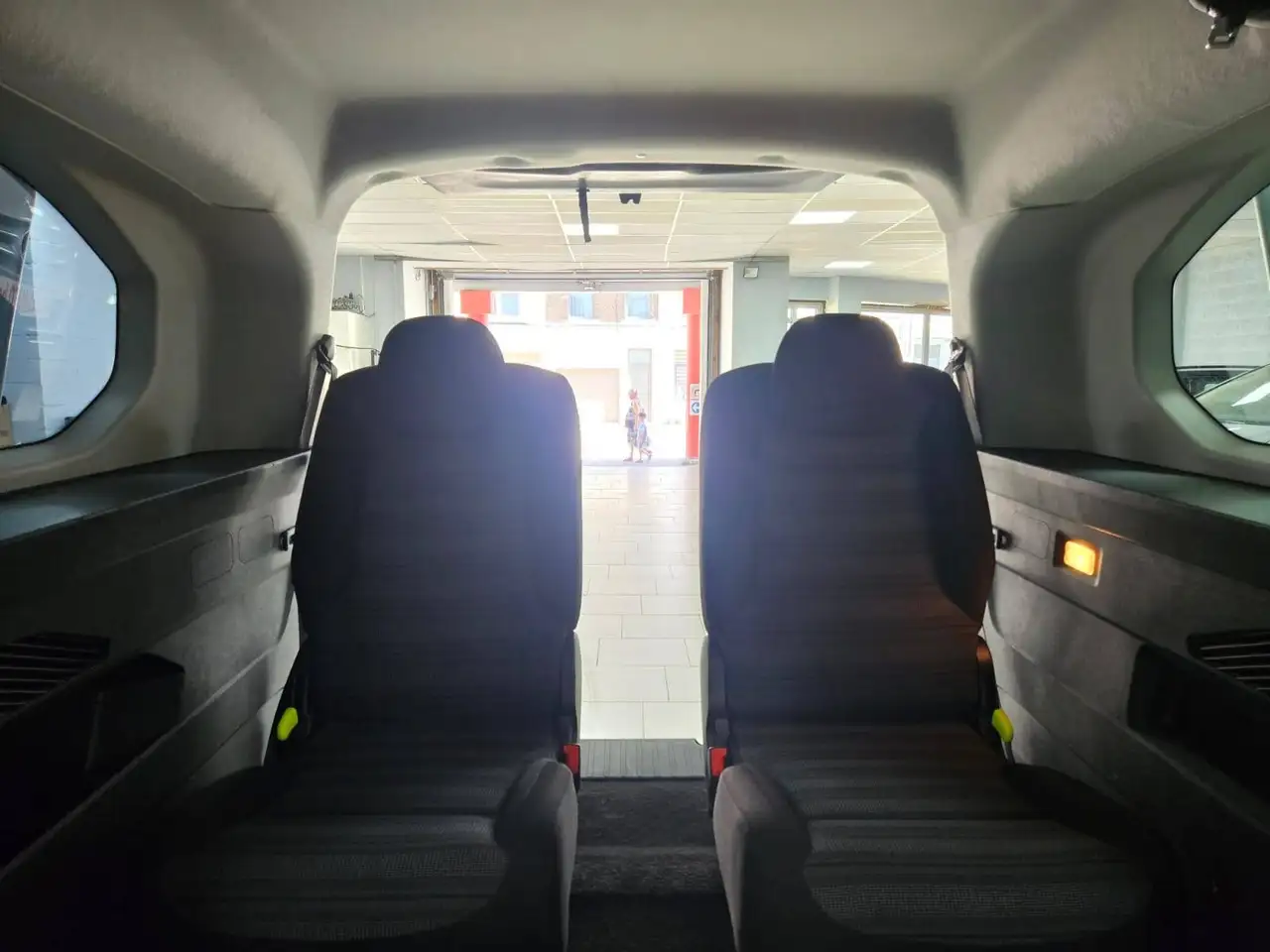 Opel Combo 1.2 T L2H1 Edition XL S/S 7Places Lane Assist Cruise Accoudoir Clim Gps Safety, миниатюра 24
