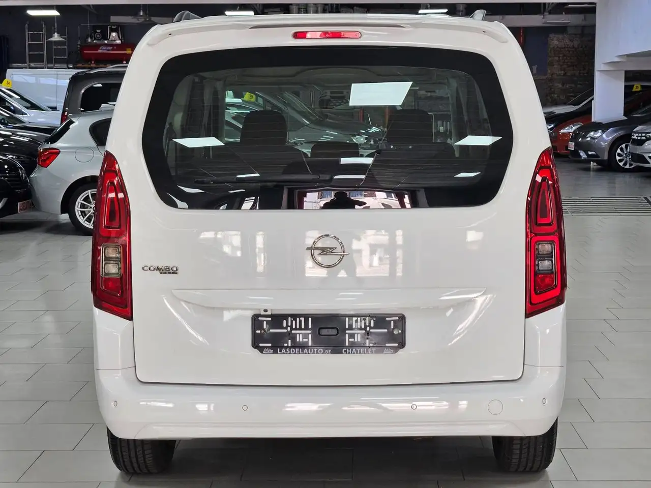Opel Combo 1.2 T L2H1 Edition XL S/S 7Places Lane Assist Cruise Accoudoir Clim Gps Safety, миниатюра 8