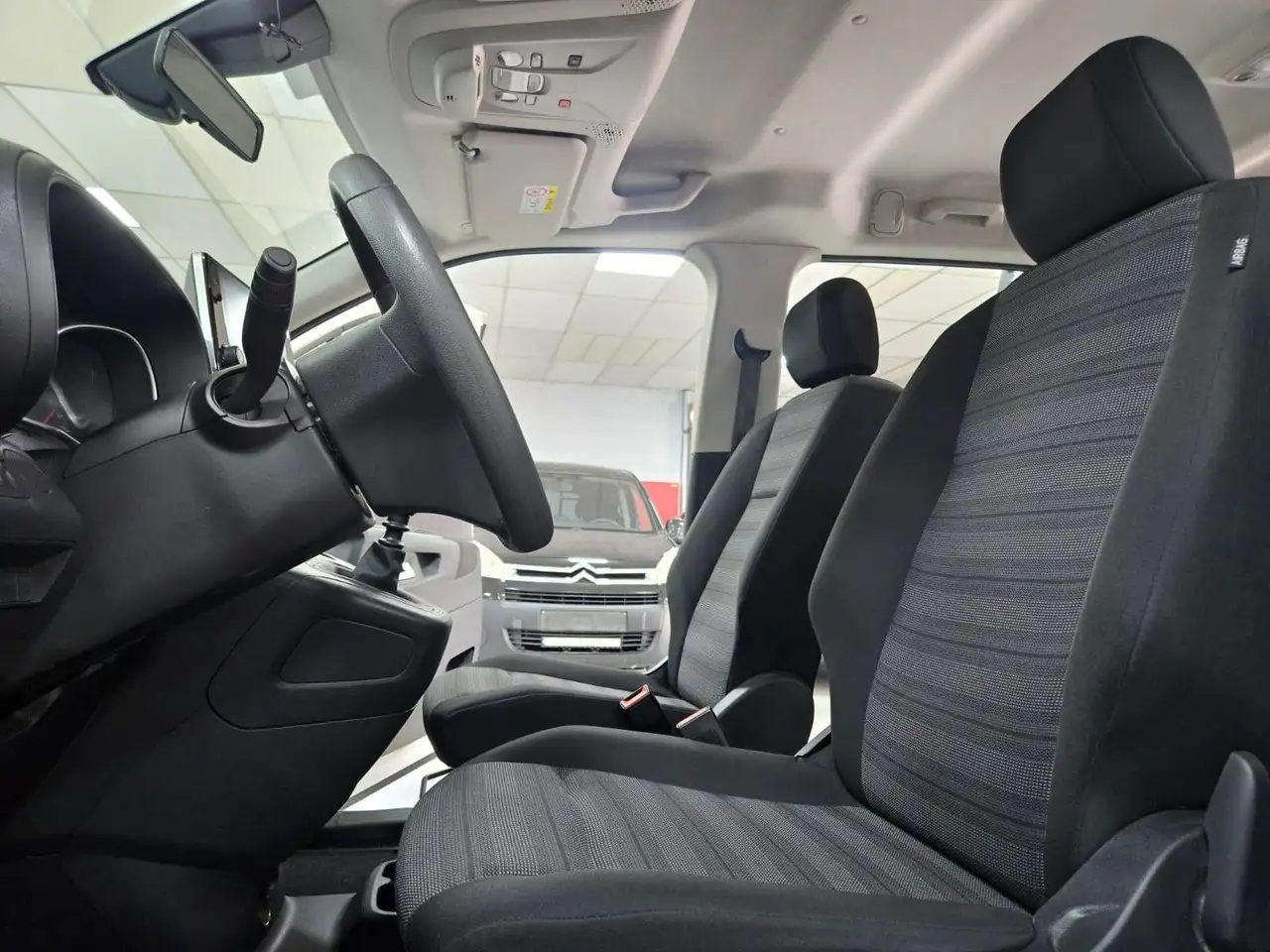 Opel Combo 1.2 T L2H1 Edition XL S/S 7Places Lane Assist Cruise Accoudoir Clim Gps Safety, миниатюра 22