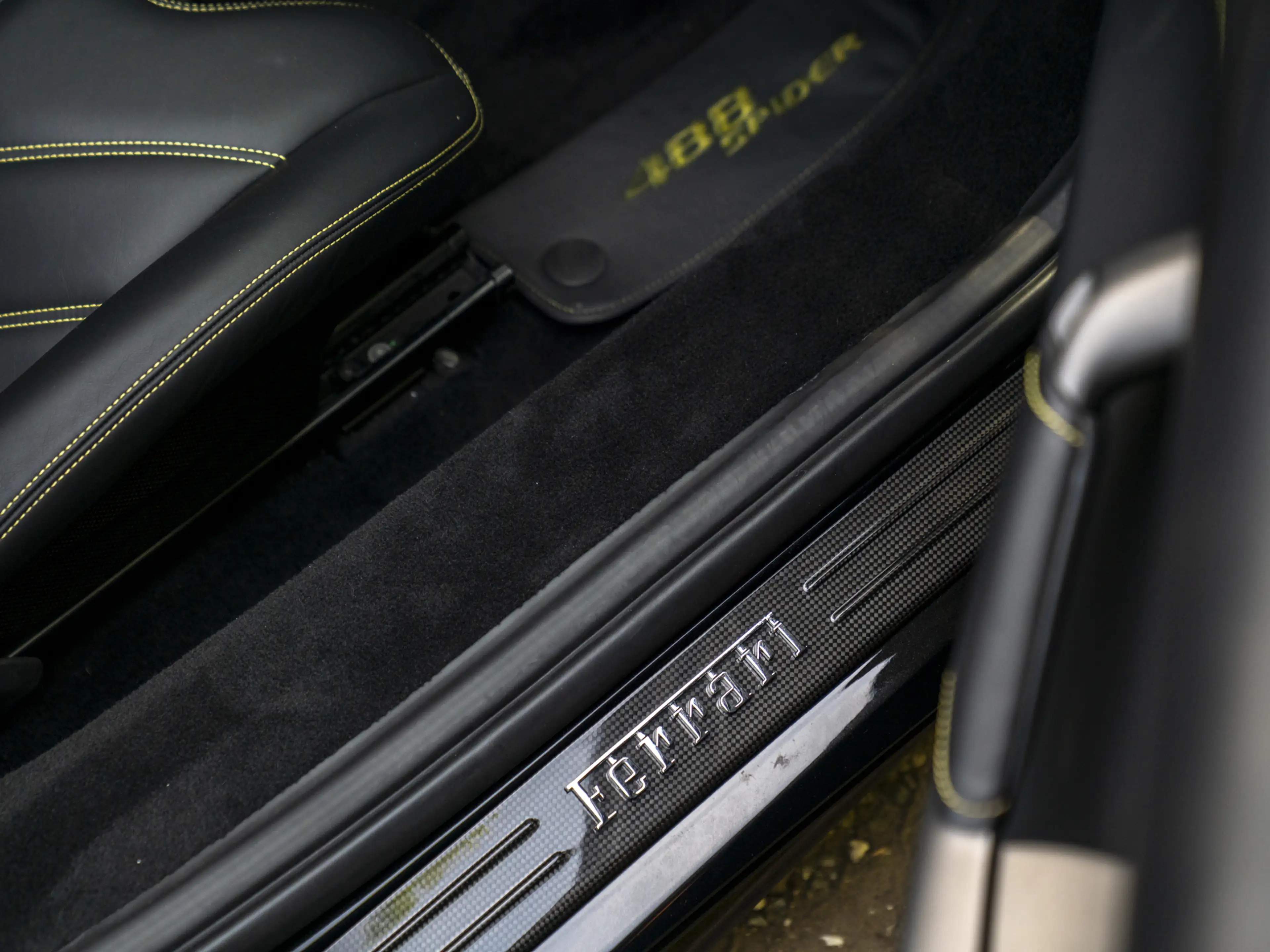 Ferrari 488 3.9 Spider HELE | Racing Seats | Veel carbon! — photo 39