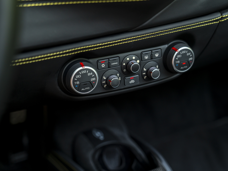 Ferrari 488 3.9 Spider HELE | Racing Seats | Veel carbon! — photo 49
