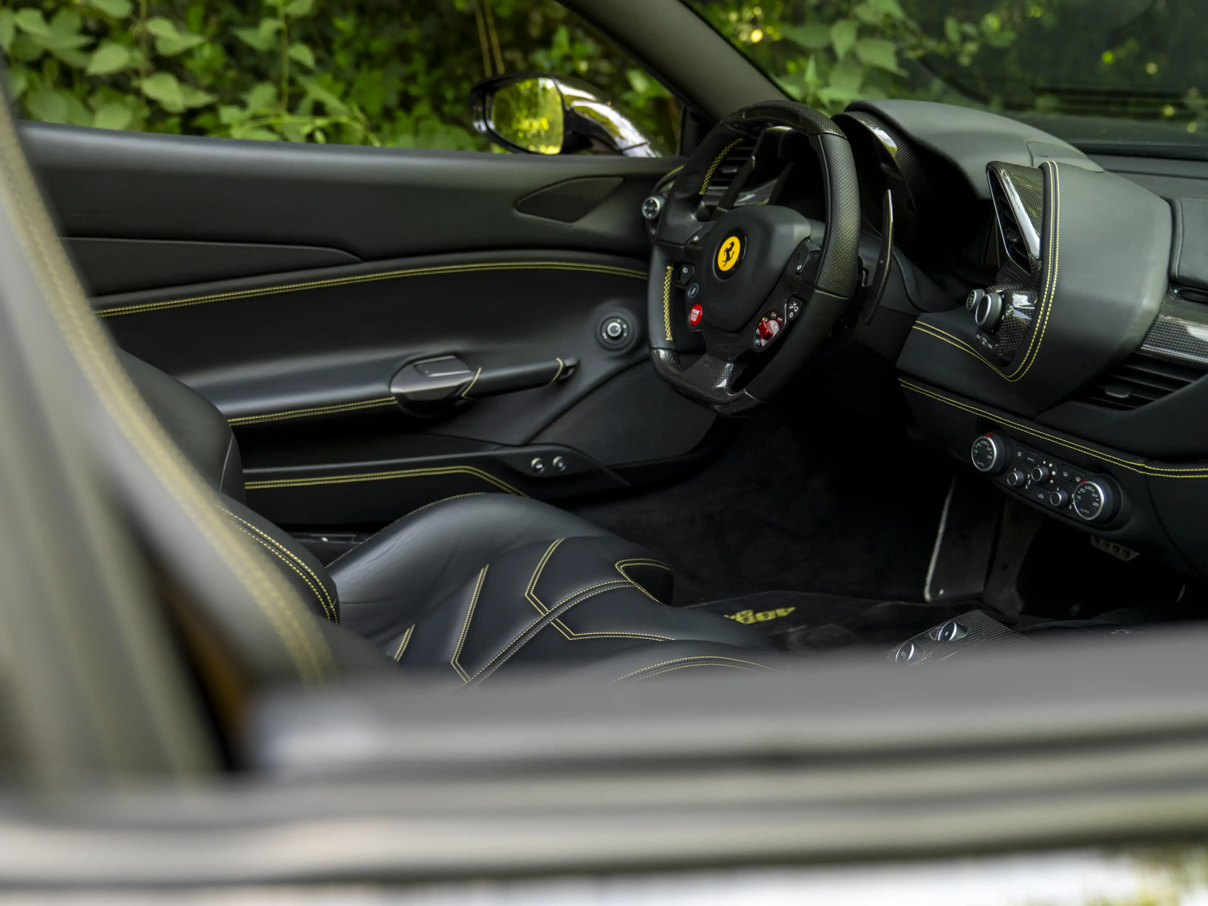 Ferrari 488 3.9 Spider HELE | Racing Seats | Veel carbon! — photo 42