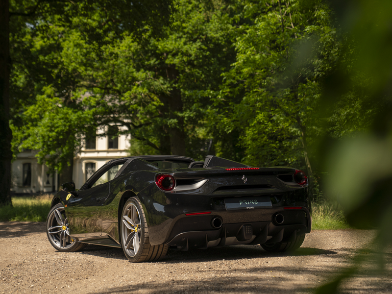 Ferrari 488 3.9 Spider HELE | Racing Seats | Veel carbon! — photo 4